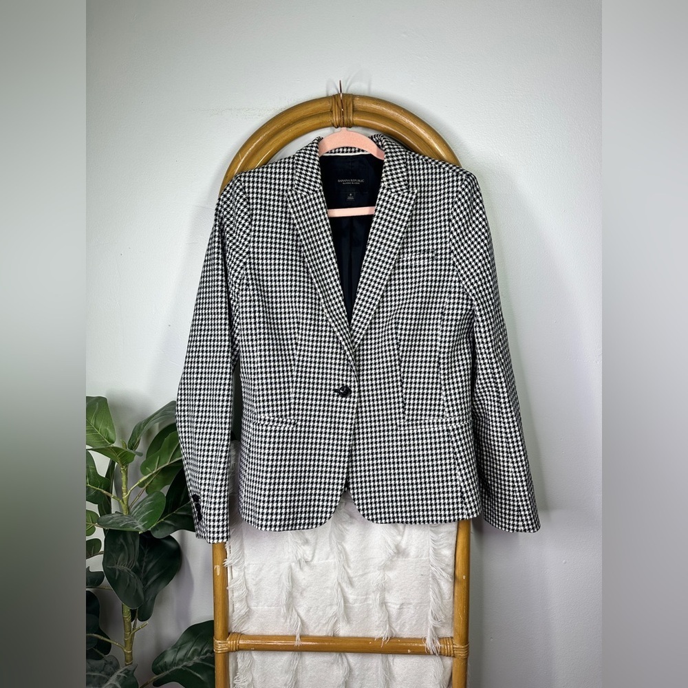 Banana Republic Black and White Houndstooth Blazer sz 8